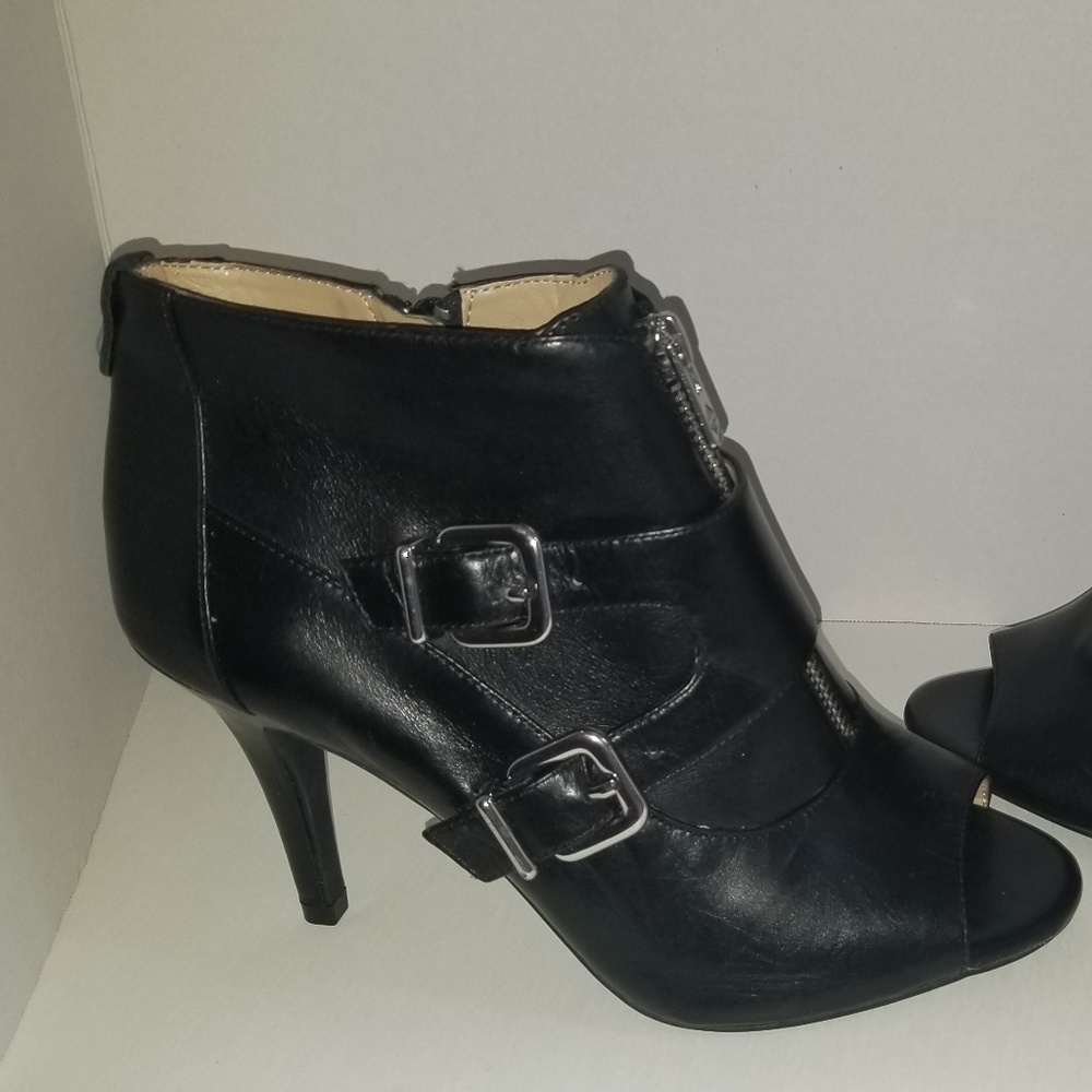 Black Leather Booties Sz 7.5